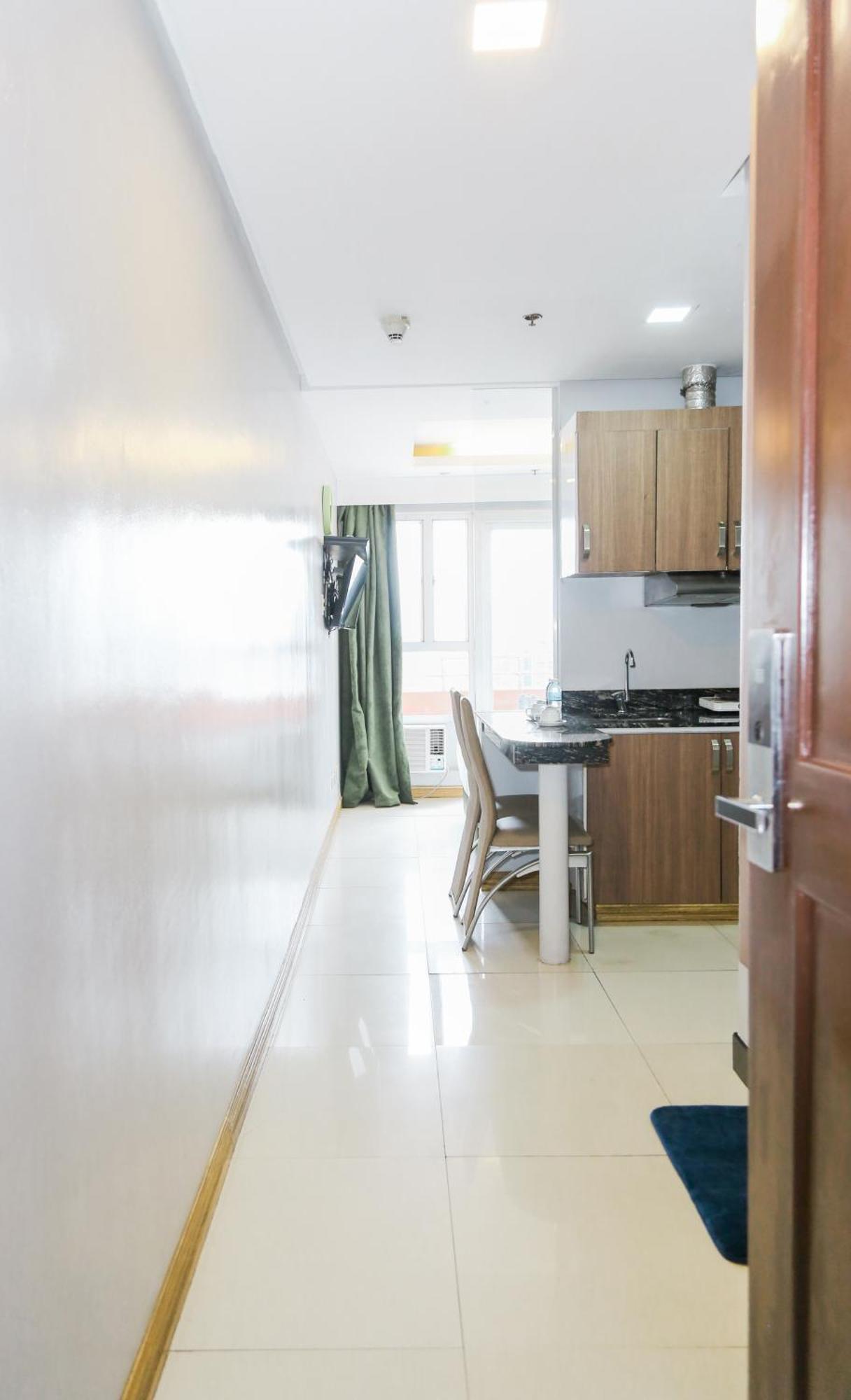 מנילה Pacific Bay Grand Suites מראה חיצוני תמונה