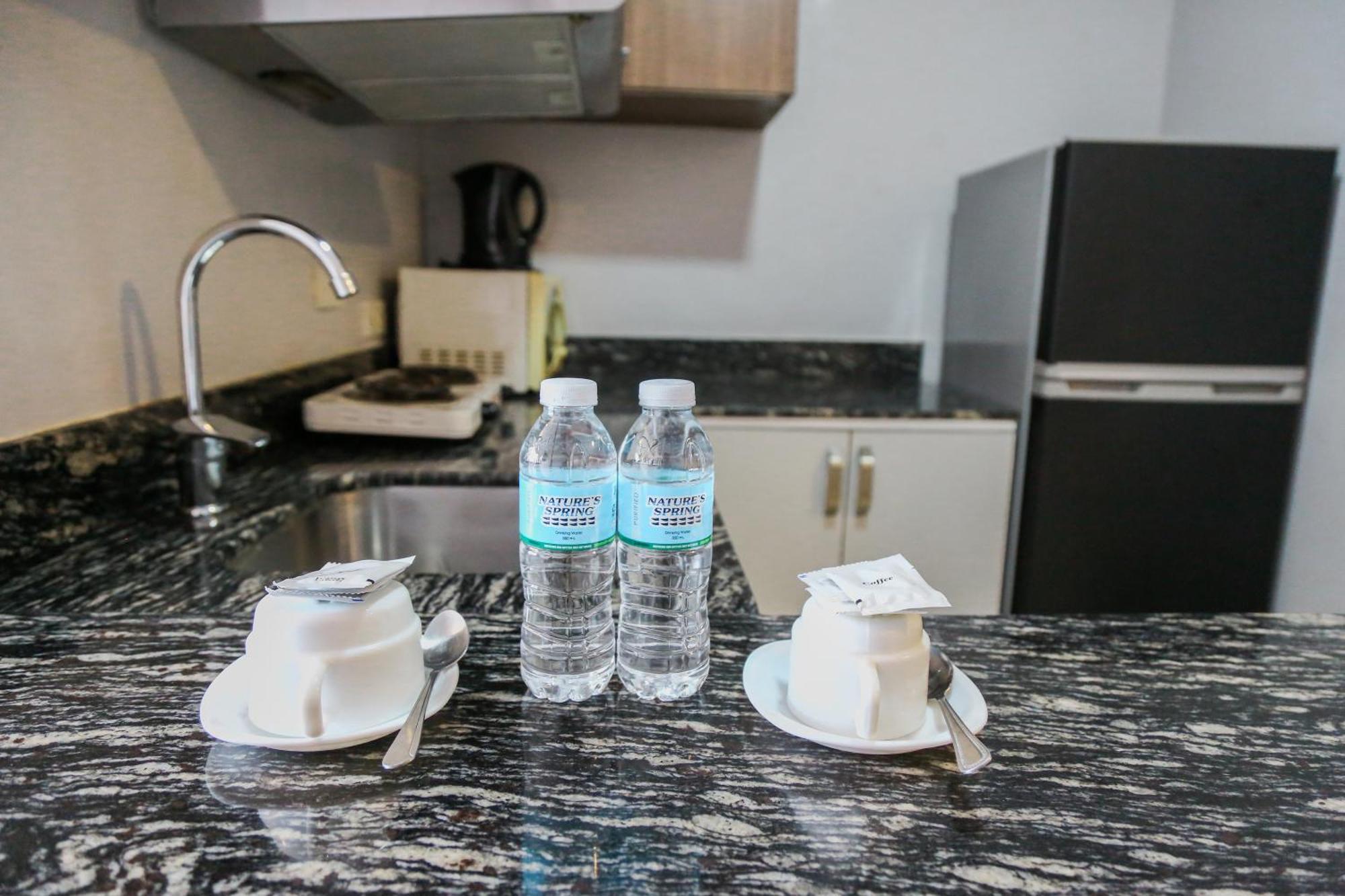 מנילה Pacific Bay Grand Suites מראה חיצוני תמונה